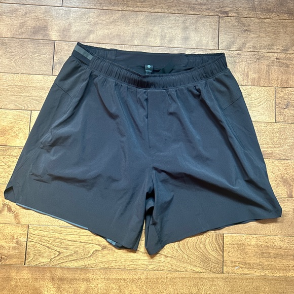 Lululemon Men’s Large Surge Shorts - Picture 1 of 5